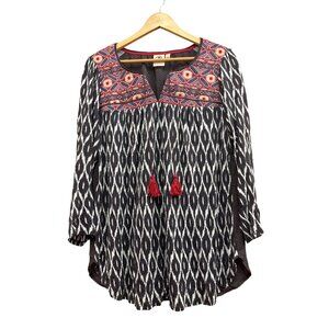 One September Womens L Geometric Embroidered Tunic Top